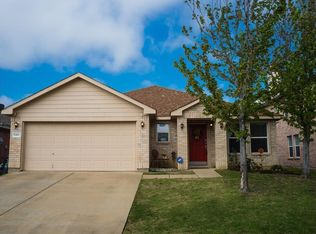 5411 Sabine Ln, Grand Prairie, TX 75052