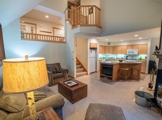 16B Queen Annes Way, West Dover, VT 05356