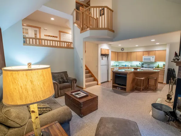 16B Queen Anne's Way, Dover, VT 05356