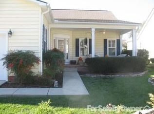 32 Cambridge Dr, Brevard, NC 28712