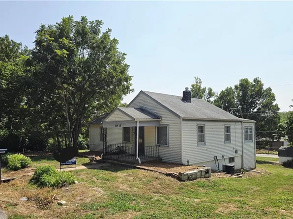 11535 E Peery St, Independence, MO 64054