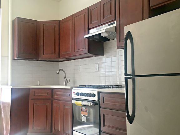 2nd image of 8404 Bay Pkwy APT B5