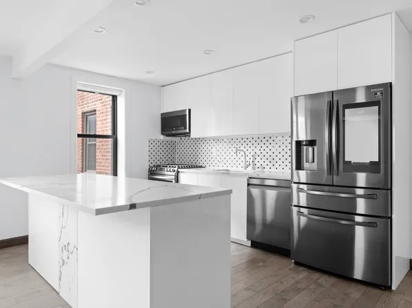 1119 Ocean Parkway image 2 of 11