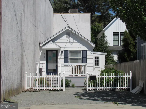 81 Lake Ave, Rehoboth Beach, DE 19971