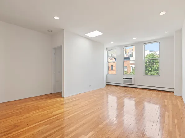 120 Manhattan Avenue image 1 of 15