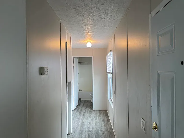 Regency Pointe — Photo 15