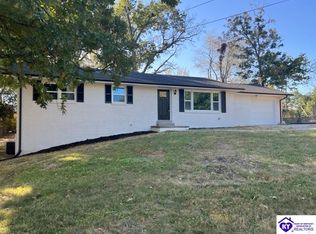 750 Pawnee Dr, Radcliff, KY 40160