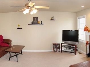 3914 Talltgrass Dr, Champaign, IL 61822