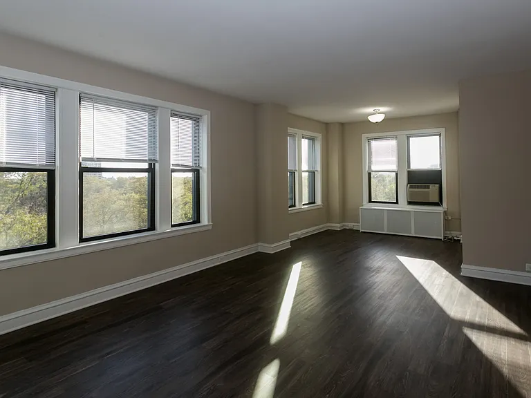 Dining/Living room