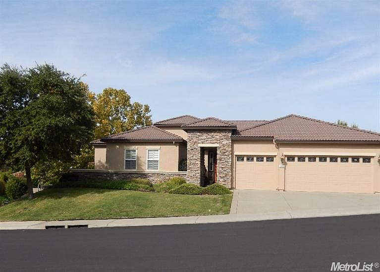 1st image of 2933 Carradale Dr