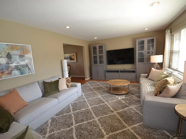 6234 Lakota Dr — Photo 20