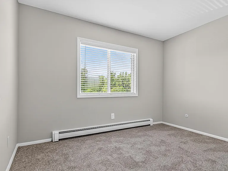 10-Woodlands-10_2x1 Maple Reno