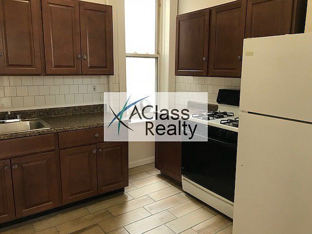 1st image of 3269 44th St APT 1L