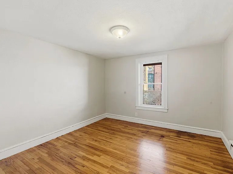 293-299 Clemente Street — Photo 10