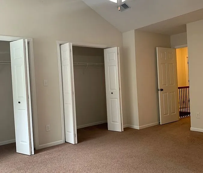 5606 NW Downing St — Photo 6