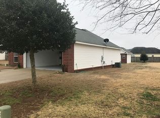 137 Preston Ln, Byron, GA 31008