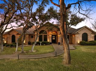 106 Manor Ct N, Willow Park, TX 76087