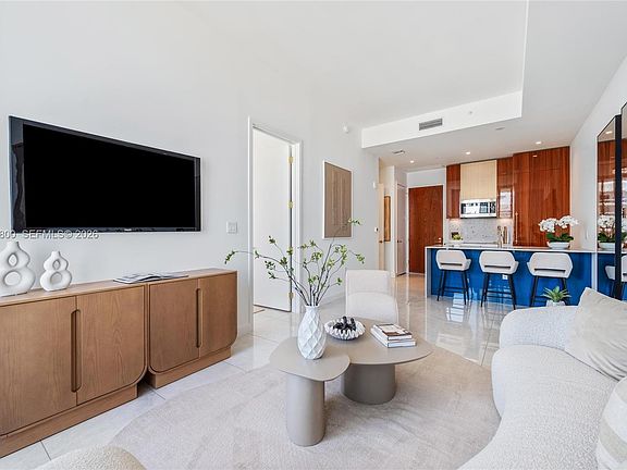 5th image of 2655 S Bayshore Dr #1608