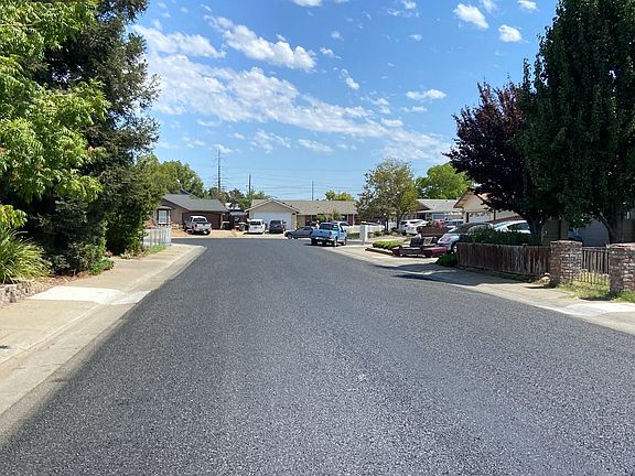 4th image of 9229 Meadow Grove Dr