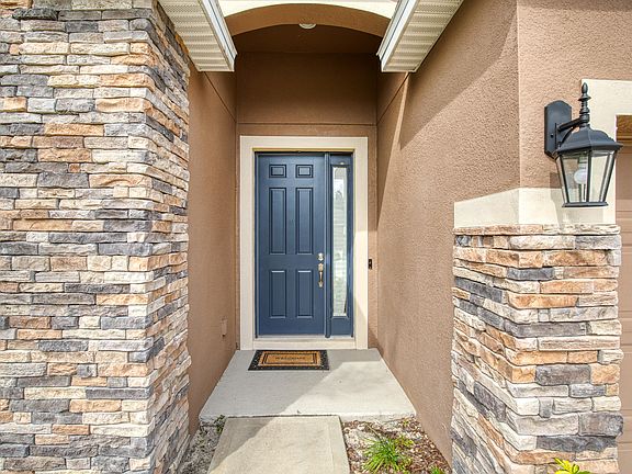 4th image of 205 River Vale Ln