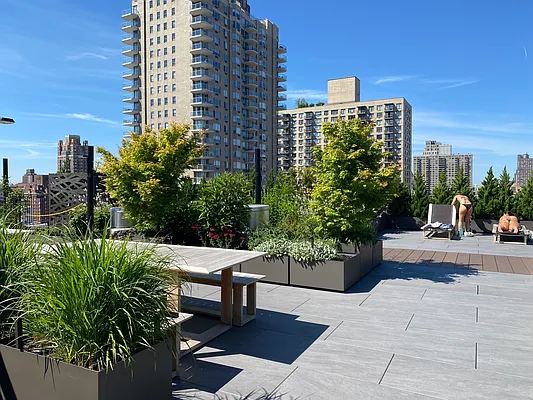 Sold by Corcoran | media 18