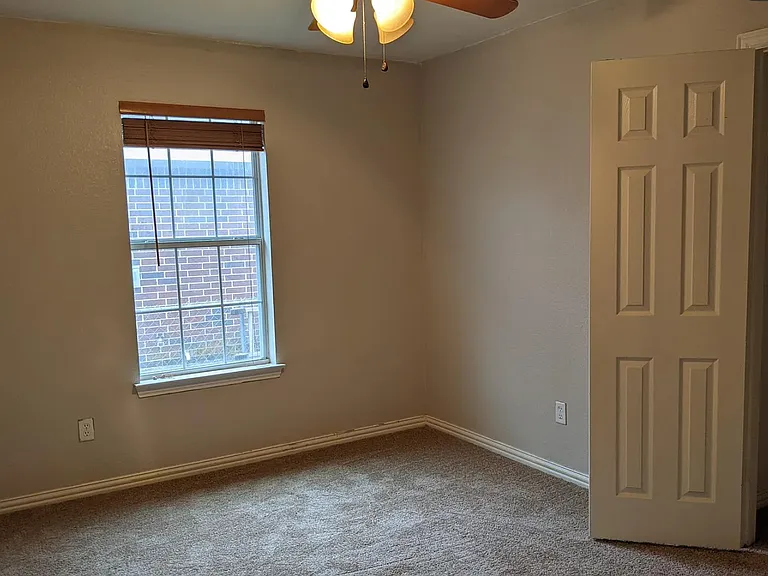 904 Canal St — Photo 18