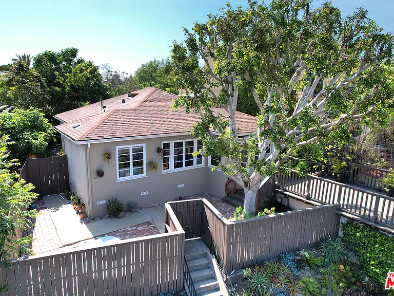 1337 Westerly Ter — Photo 35