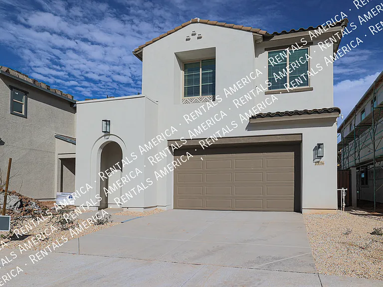 10036 E Tiburon Ave — Photo 2