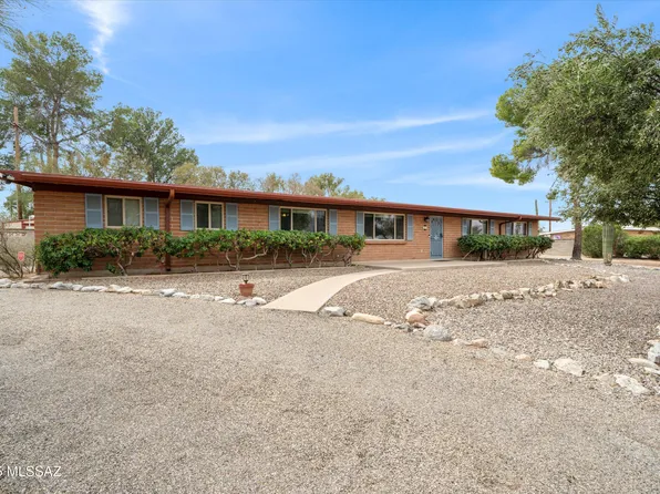 8260 E Rivenoak Dr, Tucson, AZ 85715