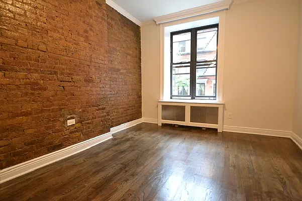 Rented by Bold New York | media 12