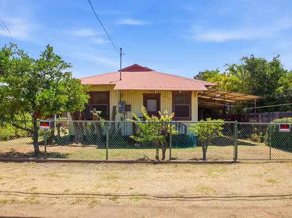 8267 Elepaio Rd, Kekaha, HI 96752