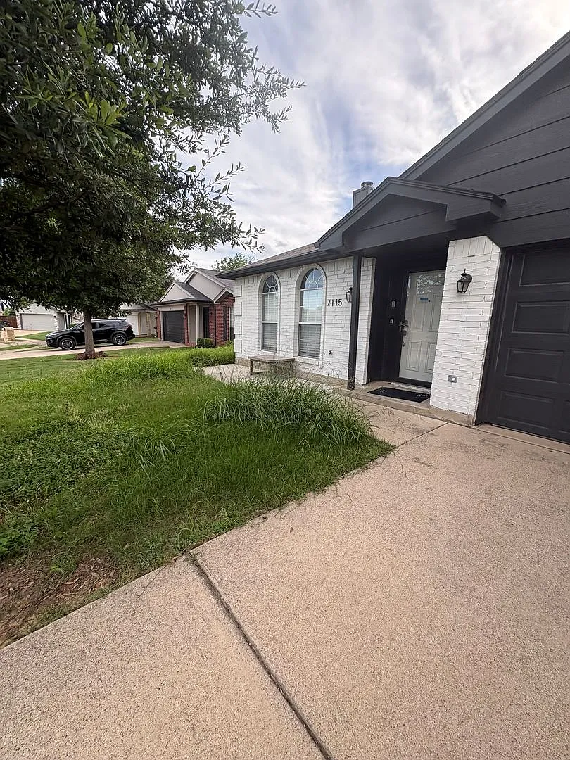 Summerfield Area Ft Worth Home — Photo 1