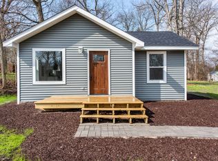 27666 W Stonegate Dr, Spring Grove, IL 60081