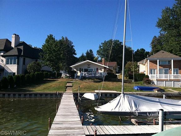 5th image of 23861 N Shore Dr
