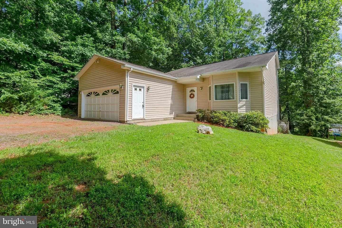 134 Harrison Cir photo 1
