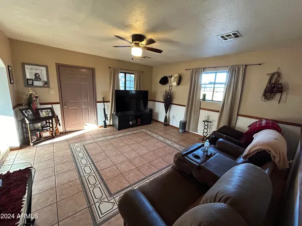 2929 W OAK Avenue, Douglas, AZ 85607