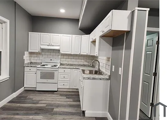 2 bed, 1300 sqft, $2,200 — Photo 3