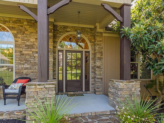 5th image of 586 Tudor Branch Drive