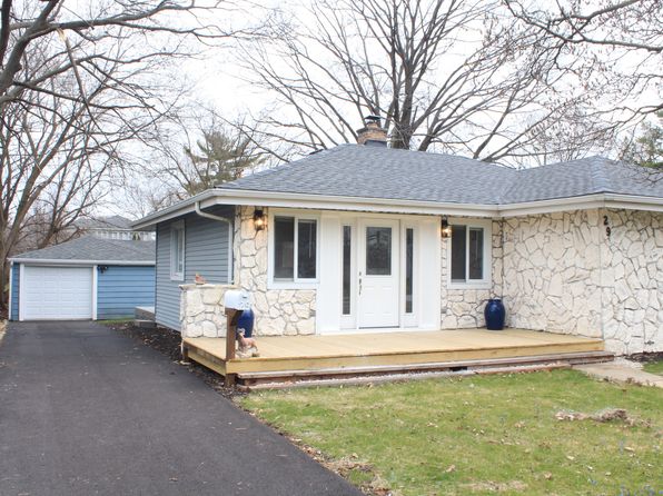 29 S Ash St, Palatine, IL 60067