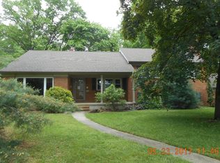 145 Ramblewood Rd, Moorestown, NJ 08057