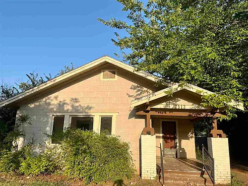 1513 Kemp Blvd Photo 1