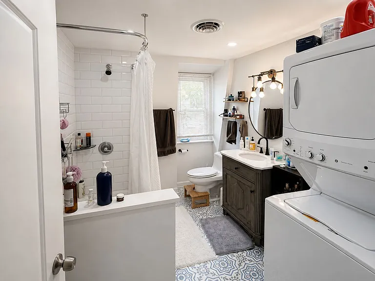 4622 Kingsessing Ave #C — Photo 12
