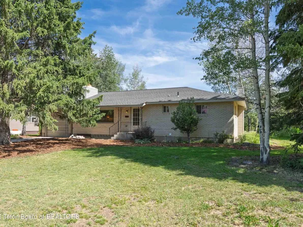 267 Fremont Ave, Driggs, ID 83422