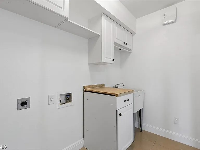 3016 SW 6th Pl — Photo 27