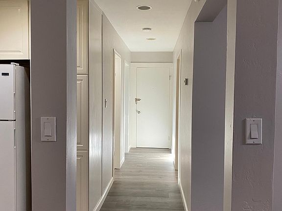 3rd image of 843 Jackson St #D