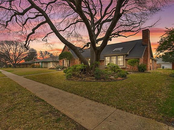 2nd image of 2812 Meadowbrook Dr