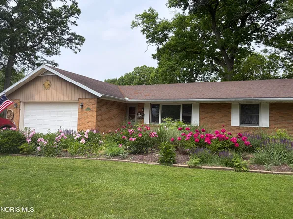 139 Northcrest Cir, Napoleon, OH 43545