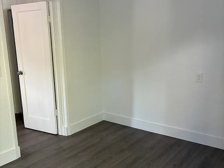 5090 Pine St #A — Photo 11