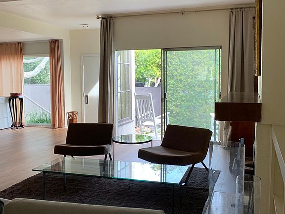 5th image of 545 Westbourne Dr