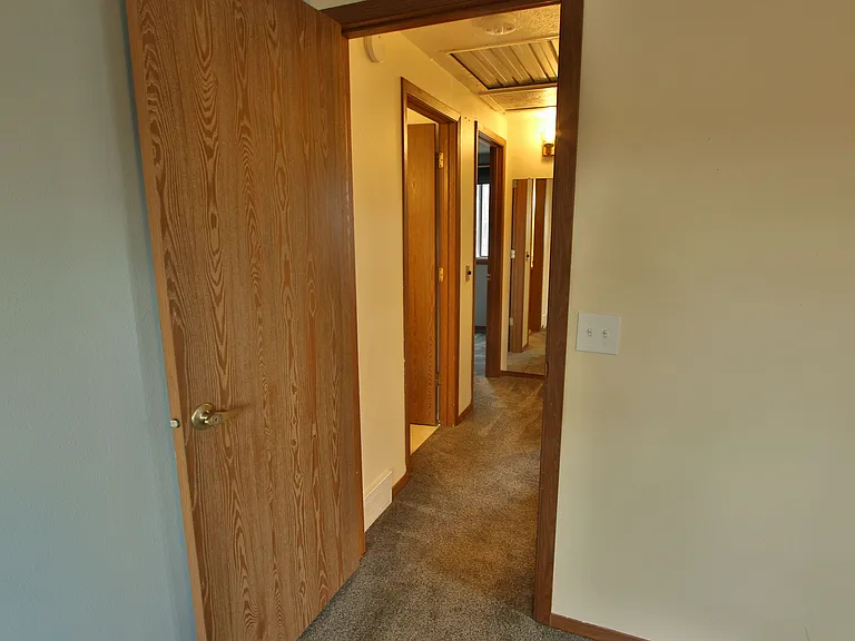 3401 Glasgow Ct #MAIN — Photo 2